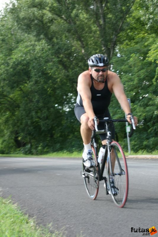 triatlon futás úszás kerékpározás