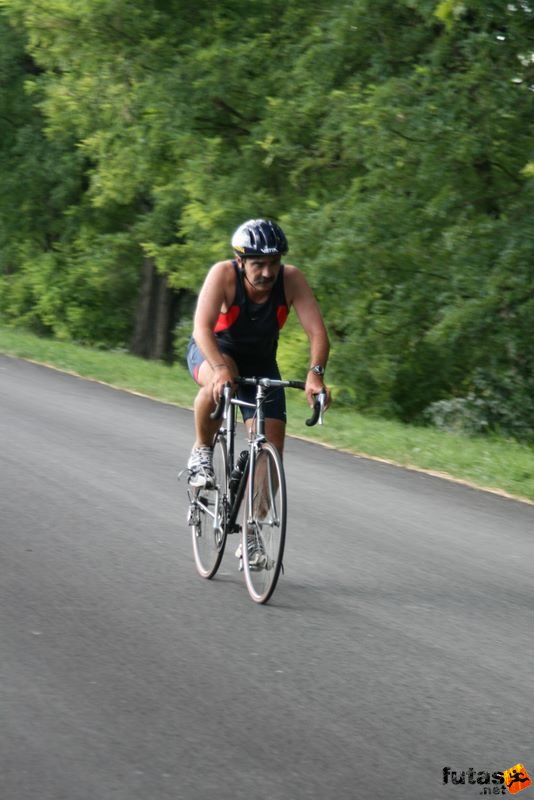 triatlon futás úszás kerékpározás