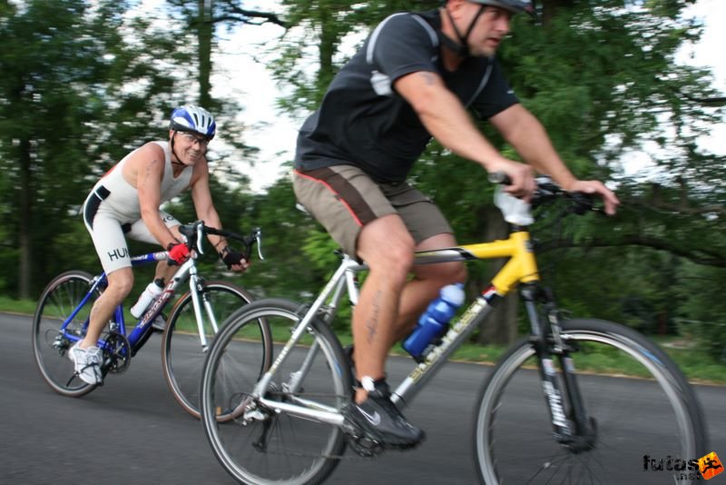 triatlon futás úszás kerékpározás