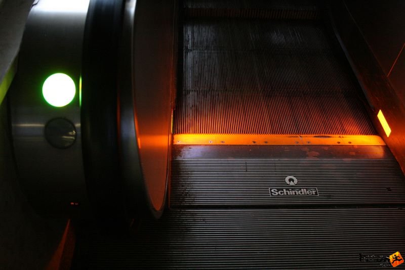 Prague Marathon Running prague_623.jpg metro escalator