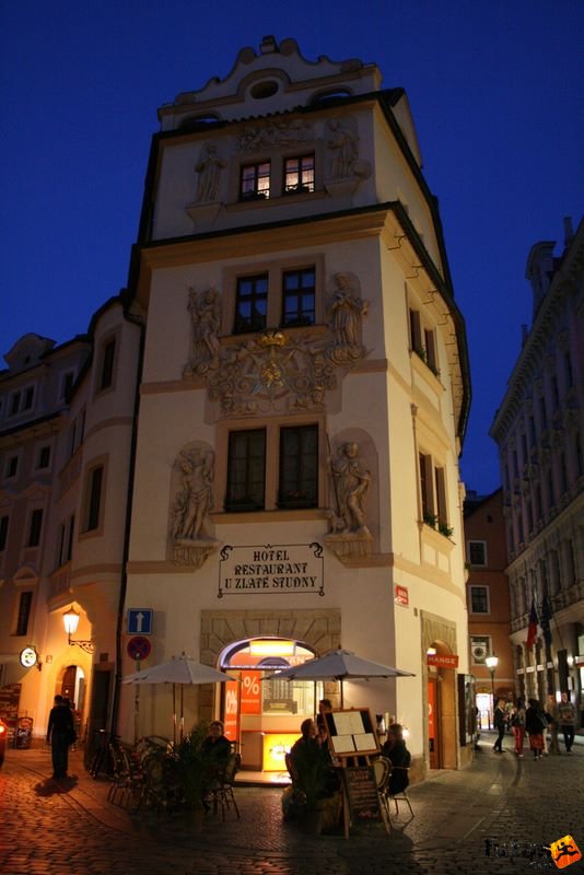 Prague Marathon Running prague_836.jpg Prague Hotel Restaruant u Zlaté Studny