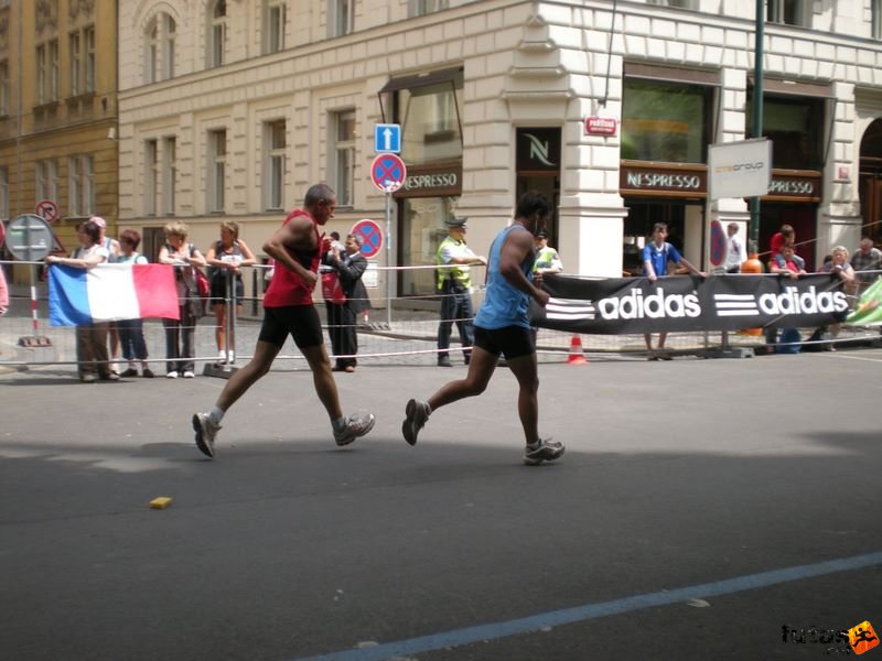 Prága Maraton futás praha_marathon_588.jpg Marathon runners in Prague