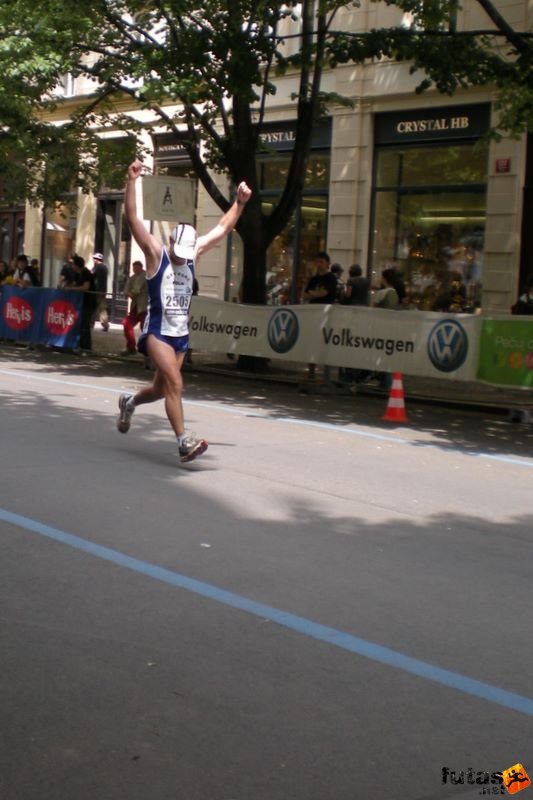 Prága Maraton futás praha_marathon_590.jpg Yes I did it! Marathon runner - BERGER Stefan , Köln