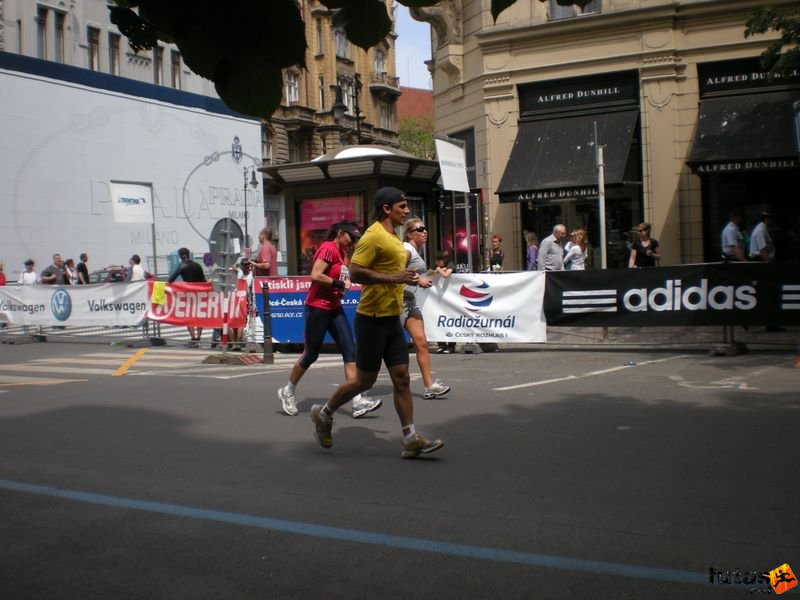 Prága Maraton futás praha_marathon_592.jpg marathon runners