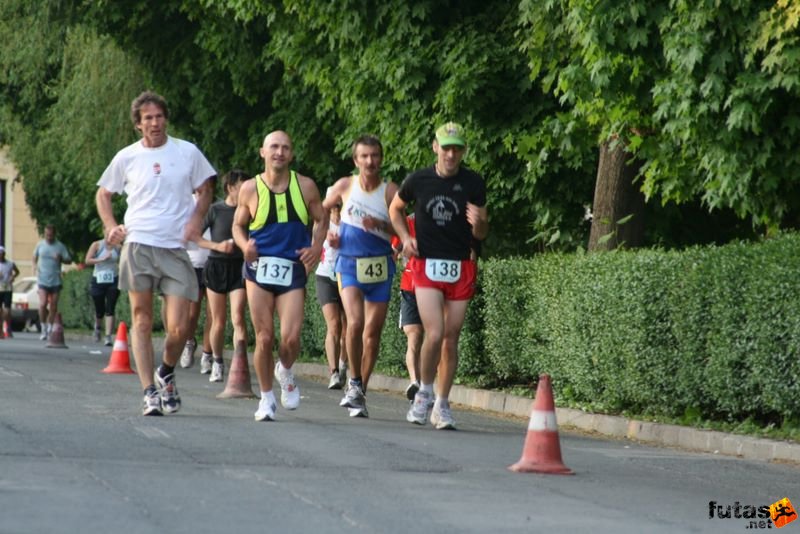 Sárvár futás este sarvar_running_8867.jpg Sárvári futók