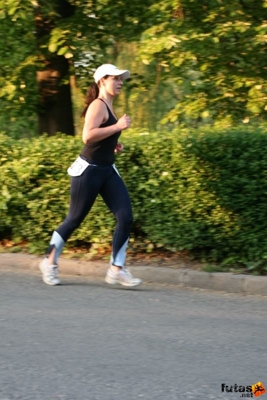 Sárvár futás este sarvar_running_8878.jpg sarvar_running_8878.jpg
