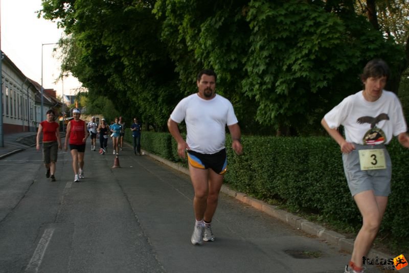 Sárvár futás este sarvar_running_8887.jpg sarvar_running_8887.jpg