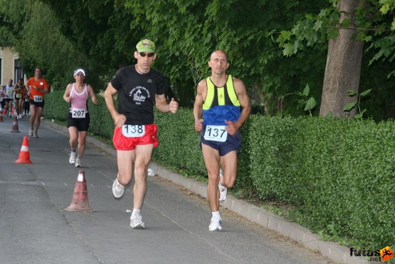 Sárvár futás este sarvar_running_8926.jpg sarvar_running_8926.jpg