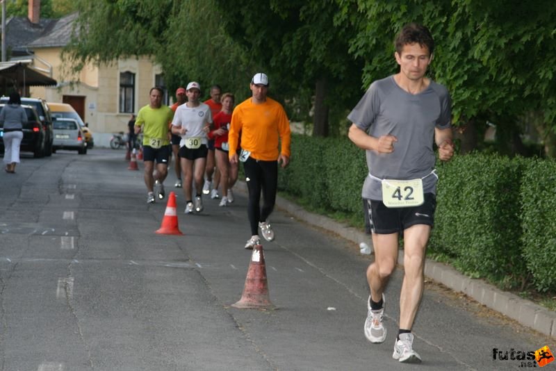 Sárvár futás este sarvar_running_8938.jpg sarvar_running_8938.jpg