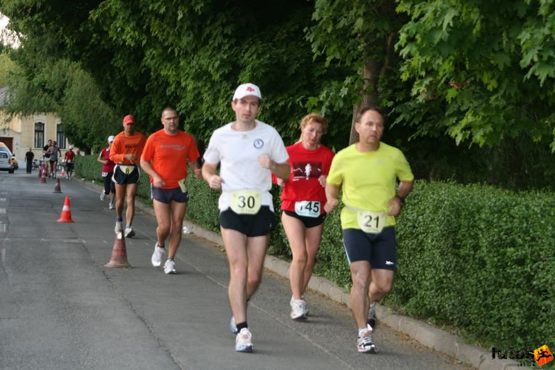 Sárvár futás este sarvar_running_8940.jpg sarvar_running_8940.jpg
