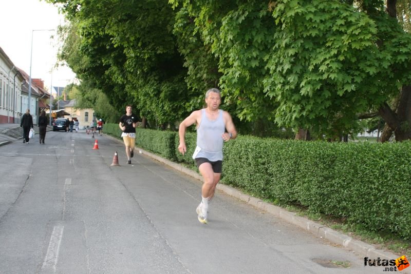 Sárvár futás este sarvar_running_8942.jpg sarvar_running_8942.jpg