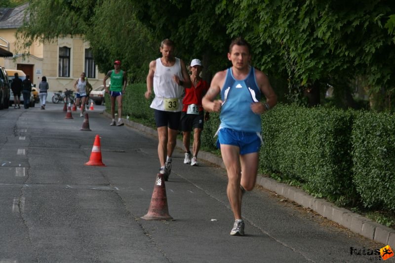 Sárvár futás este sarvar_running_8944.jpg sarvar_running_8944.jpg