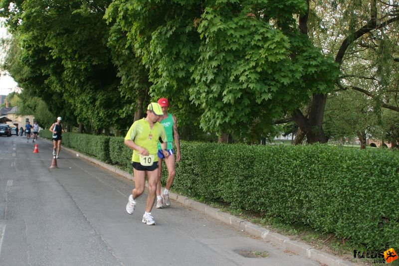Sárvár futás este sarvar_running_8946.jpg sarvar_running_8946.jpg