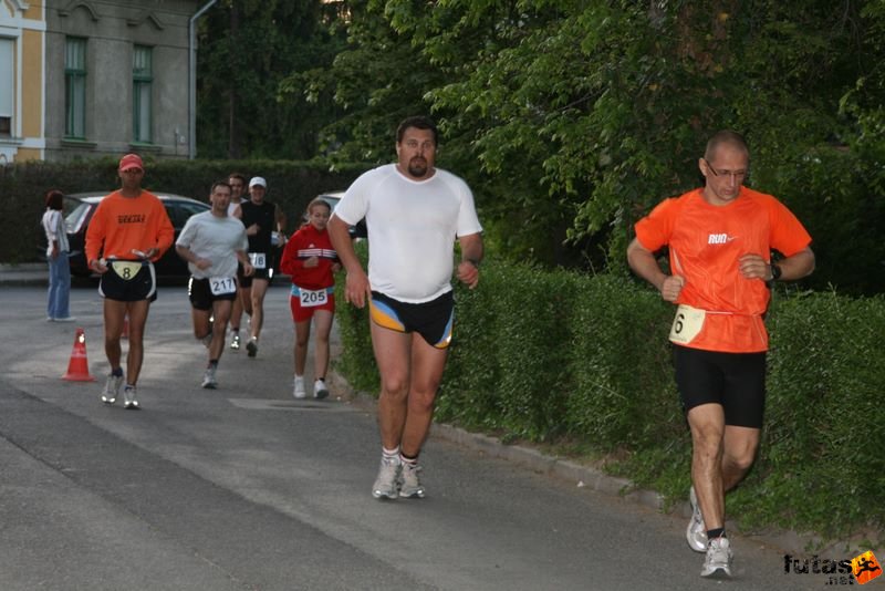 Sárvár futás este sarvar_running_8969.jpg sarvar_running_8969.jpg