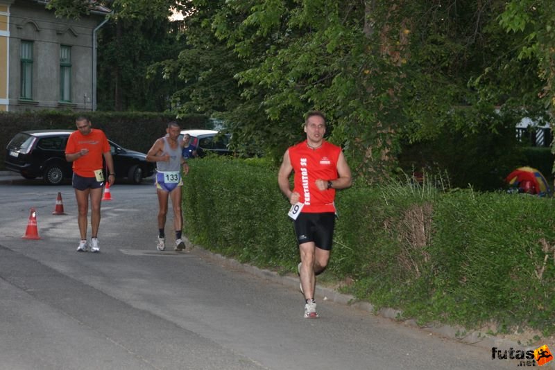 Sárvár futás este sarvar_running_8972.jpg sarvar_running_8972.jpg