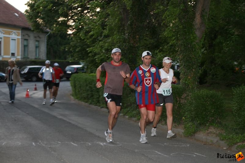 Sárvár futás este sarvar_running_8979.jpg sarvar_running_8979.jpg