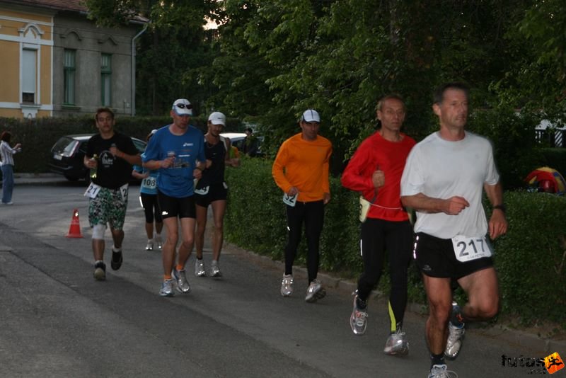 Sárvár futás este sarvar_running_8981.jpg sarvar_running_8981.jpg