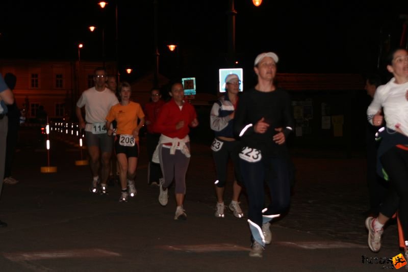 Sárvár futás este sarvar_running_9048.jpg sarvar_running_9048.jpg