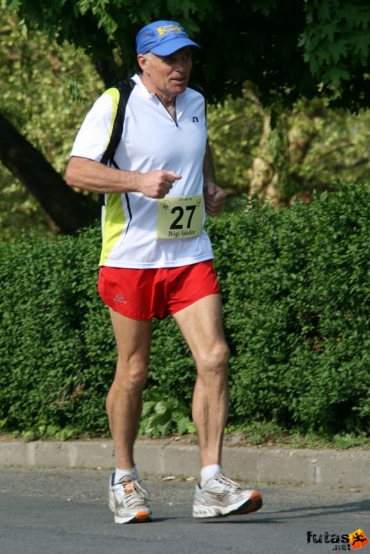 Sárvár futás running sarvar_runners_8666.jpg Bögi Sándor 24 órás ultrafutó