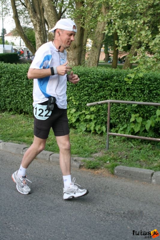 Sárvár futás running sarvar_running_8826.jpg Sas Zoltán 12 órás futó