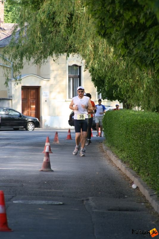 Sárvár 24 órás futók ultrafutás ultra_runners_9074.jpg Kardos József reggel 9-kor
