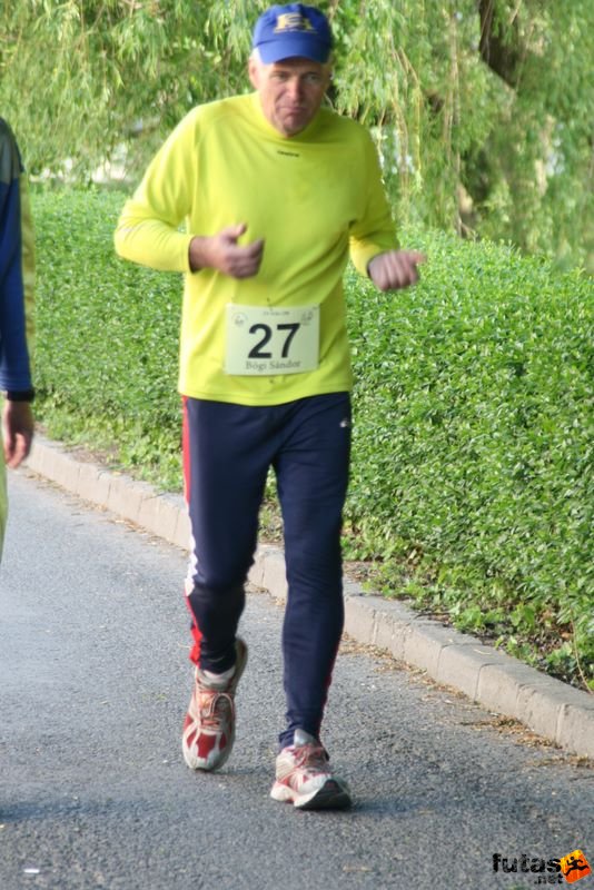 Sárvár 24 órás futók ultrafutás ultra_runners_9083.jpg Bögi Sándor