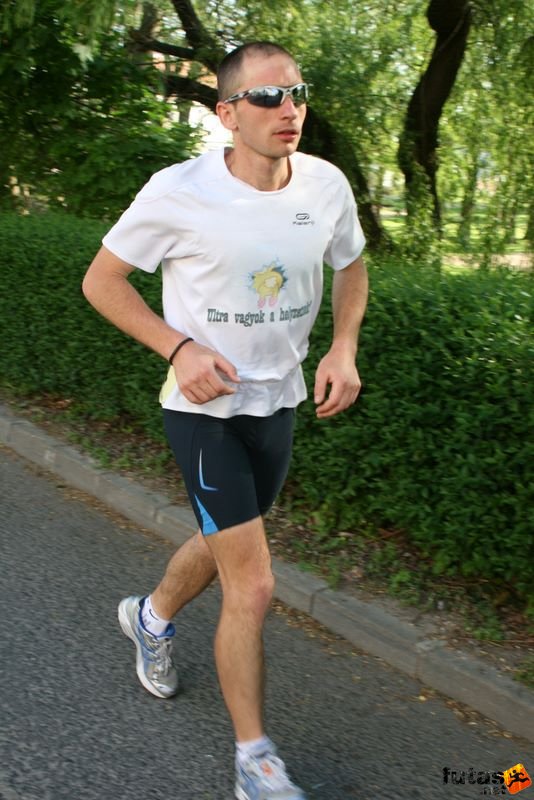 Sárvár 24 órás futók ultrafutás ultra_runners_9090.jpg Böki