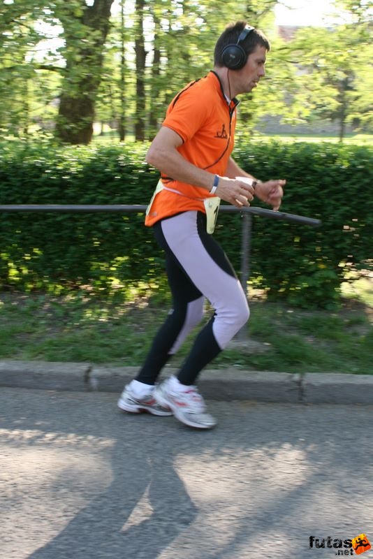 Sárvár 24 órás futók ultrafutás ultra_runners_9096.jpg Véghelyi Árpád