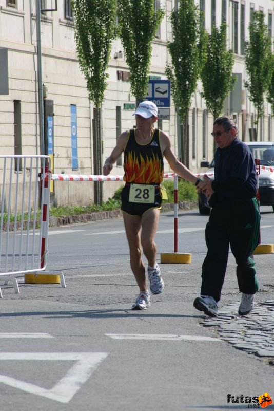 Sárvár 24 órás futók ultrafutás ultra_runners_9137.jpg Kónya Ákos