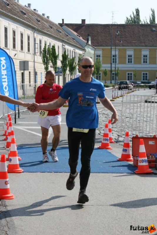 Sárvár 24 órás futók ultrafutás ultra_runners_9153.jpg János Árpád