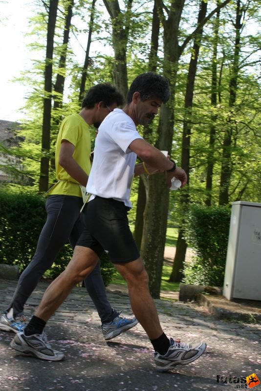 Sárvár 24 órás futók ultrafutás ultra_runners_9165.jpg harc az idővel