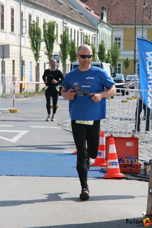 Sárvár 24 órás futók ultrafutás ultra_runners_9205.jpg János Árpád