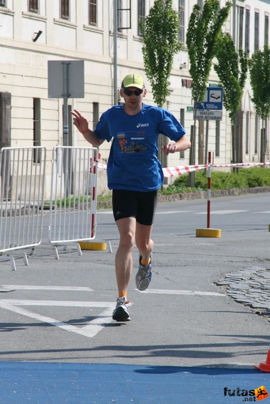 Sárvár 24 órás futók ultrafutás ultra_runners_9207.jpg Morócz József