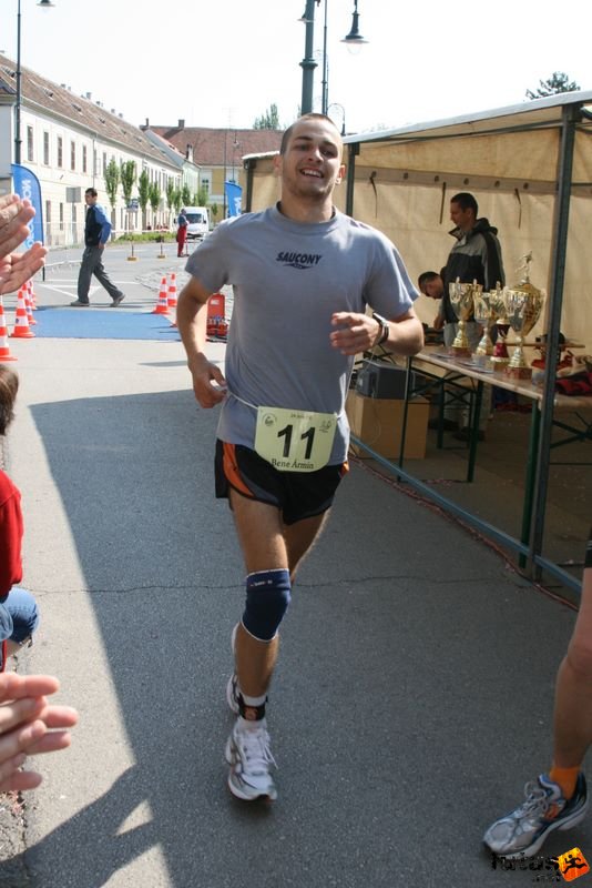 Sárvár 24 órás futók ultrafutás ultra_runners_9211.jpg Ármin