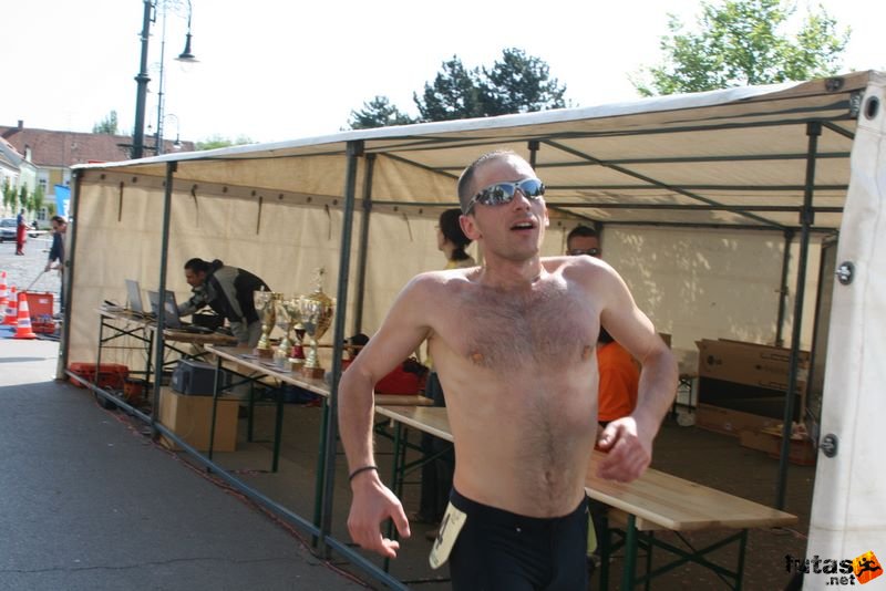 Sárvár 24 órás futók ultrafutás ultra_runners_9216.jpg ultra_runners_9216.jpg