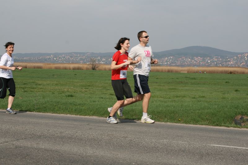 Futás Agárd - Velence toparti_futoparti_futas_5913.jpg toparti_futoparti_futas_5913.jpg