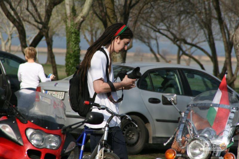Tóparti Futóparti futáshoz készülve Reggel toparti_futoparti_futas_5478.jpg fotózásra felkészülve