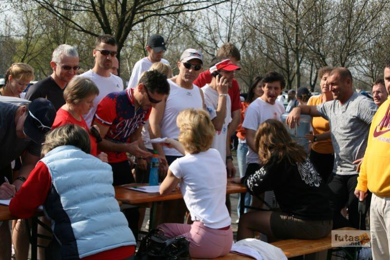 Tóparti Futóparti futáshoz készülve Reggel toparti_futoparti_futas_5563.jpg nevezés
