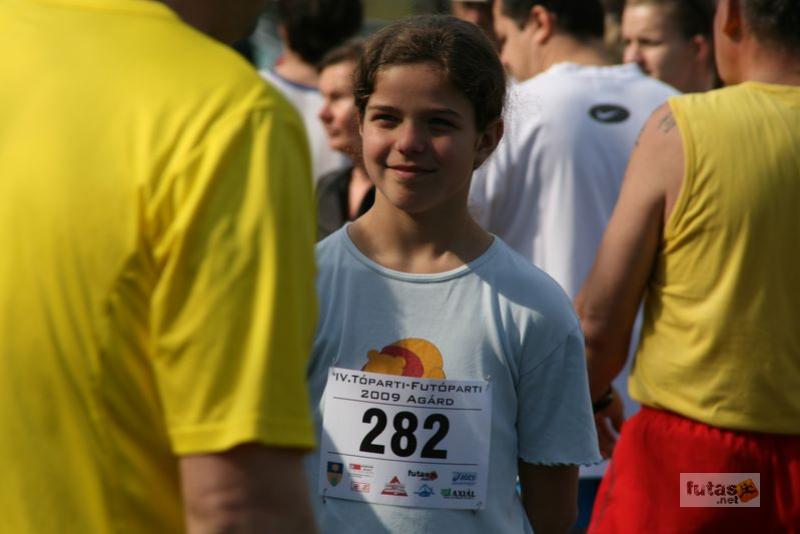 Tóparti Futóparti futáshoz készülve Reggel toparti_futoparti_futas_5587.jpg toparti_futoparti_futas_5587.jpg