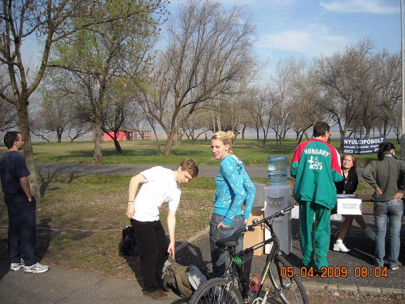 Budapest Run csapat a Velencei-tó körül budapest_run_106.jpg budapest_run_106.jpg