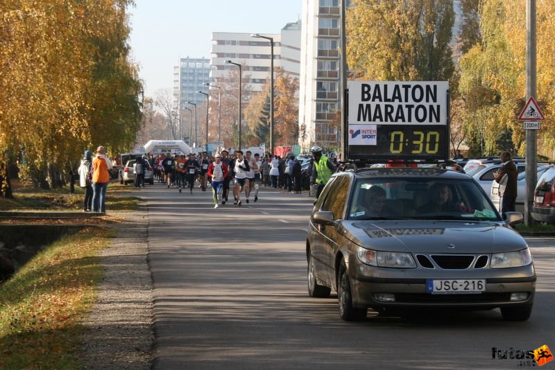 Balaton Maraton harmad maraton Siófok felvezető autó Balaton Maraton 1/3 maraton Siófok, felvezető autó