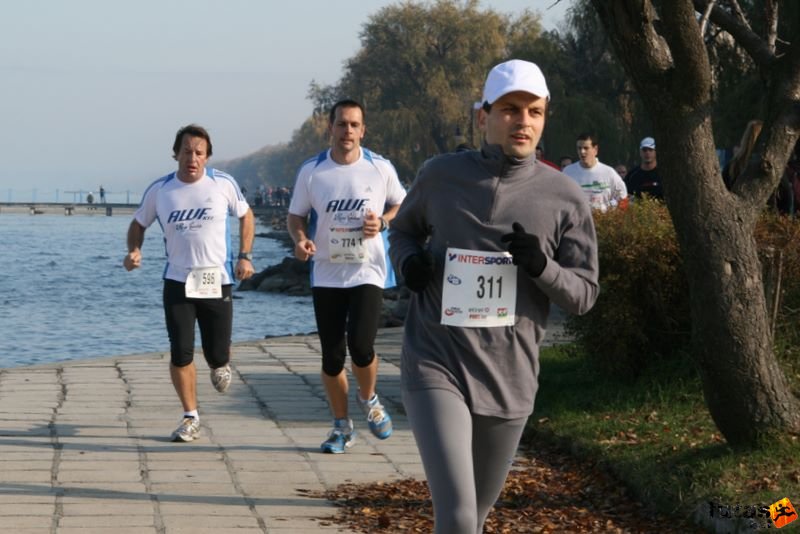 Balaton Maraton harmad maraton Siófok Szabó Dániel Balaton Maraton 1/3 marathon futás Siófok, Szabó Dániel