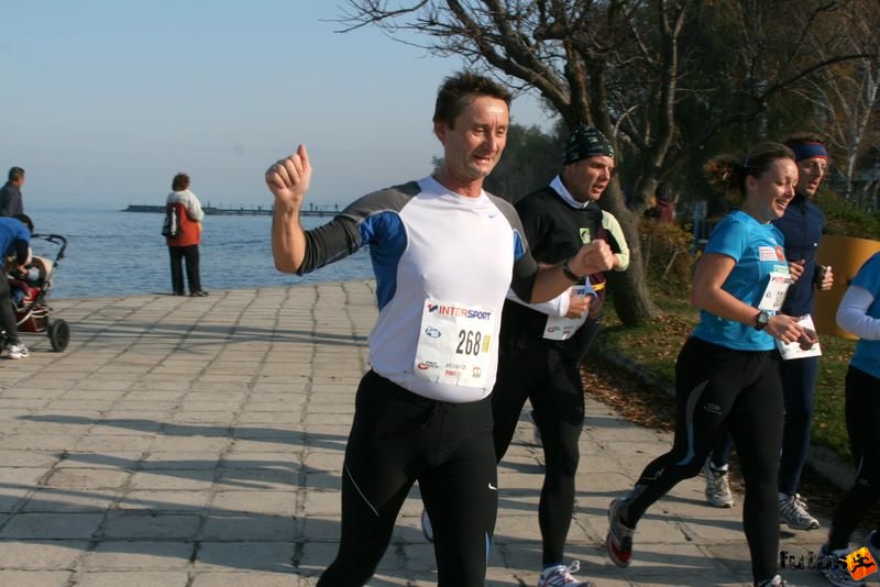 Balaton Maraton harmad maraton Siófok Kuris Oszkár, Futóbolondok SE Balaton Maraton 1/3 marathon futás Siófok, Kuris Oszkár, Futóbolondok SE