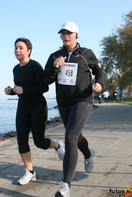Balaton Maraton harmad maraton Siófok Szeleczky Tímea, Pénzügyőr SE Balaton Maraton 1/3 marathon futás Siófok, Szeleczky Tímea, Pénzügyőr SE