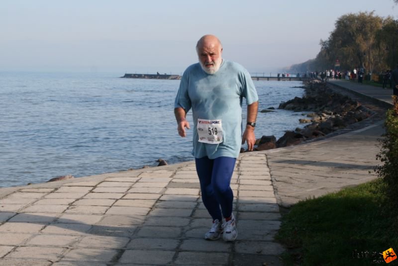 Balaton Maraton harmad maraton Siófok Csorba Simon László, Megszállottak Klubja Balaton Maraton 1/3 marathon futás Siófok, Csorba Simon László, Megszállottak Klubja