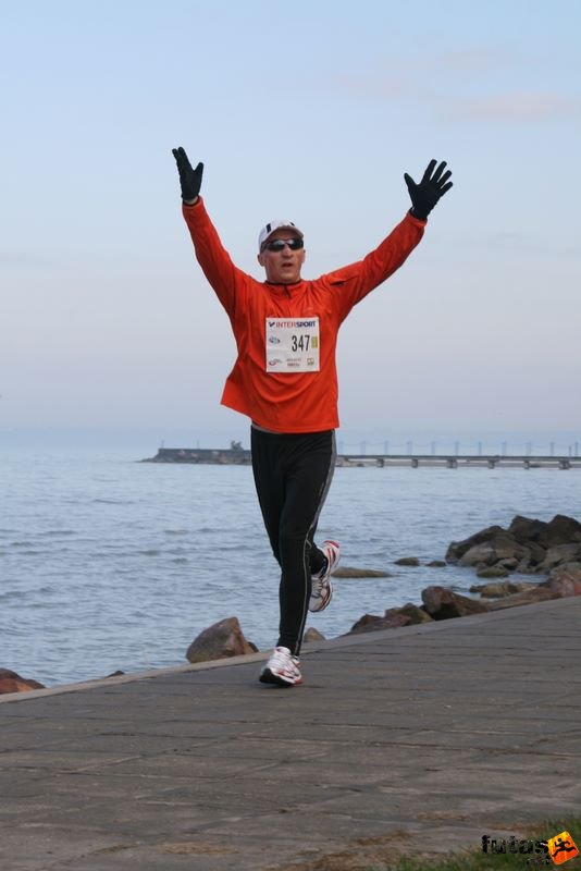 Balaton Maraton harmad maraton Siófok Kovács Szilárd, Nike Futócenter Nyíregyháza Balaton Maraton 1/3 marathon futás Siófok, Kovács Szilárd, Nike Futócenter Nyíregyháza