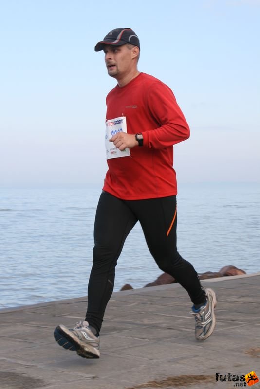 Balaton Maraton harmad maraton Siófok Fehér László, Budapest Balaton Maraton 1/3 marathon futás Siófok, Fehér László, Budapest