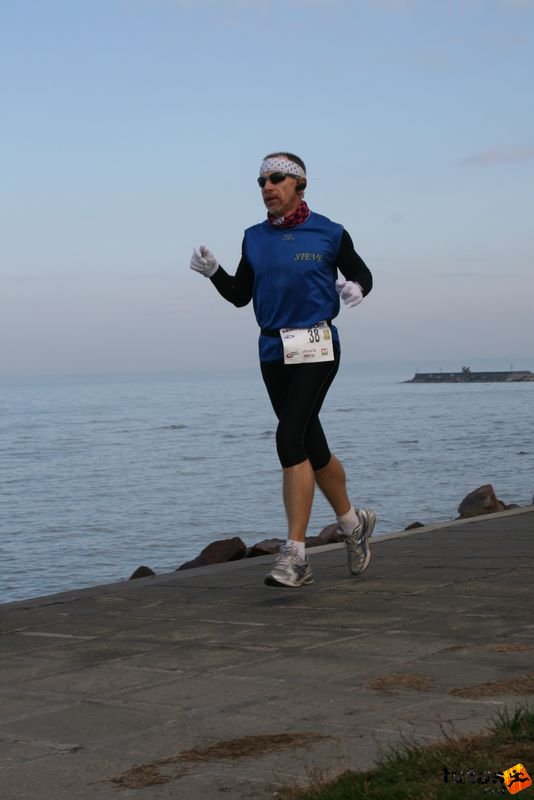Balaton Maraton harmad maraton Siófok Séra István, Steve Balaton Maraton 1/3 marathon futás Siófok, Séra István, Steve