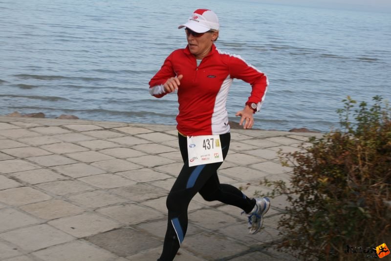 Balaton Maraton harmad maraton Siófok Soós Edit, W2 kategória harmadik helyezett Balaton Maraton 1/3 marathon futás Siófok, Soós Edit, W2 kategória harmadik helyezett