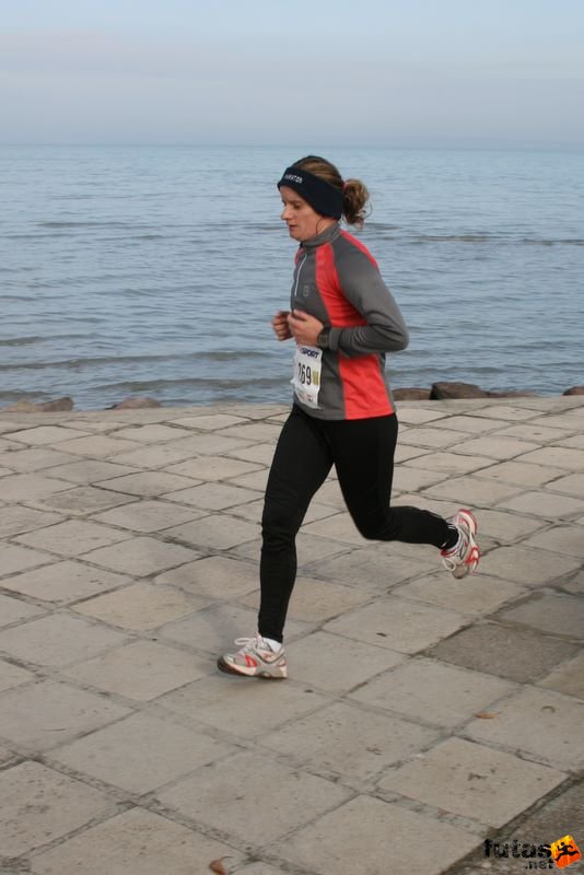 Balaton Maraton harmad maraton Siófok Lábodi Laura, Kaposvár Atlétikai Club Balaton Maraton 1/3 marathon futás Siófok, Lábodi Laura, Kaposvár Atlétikai Club